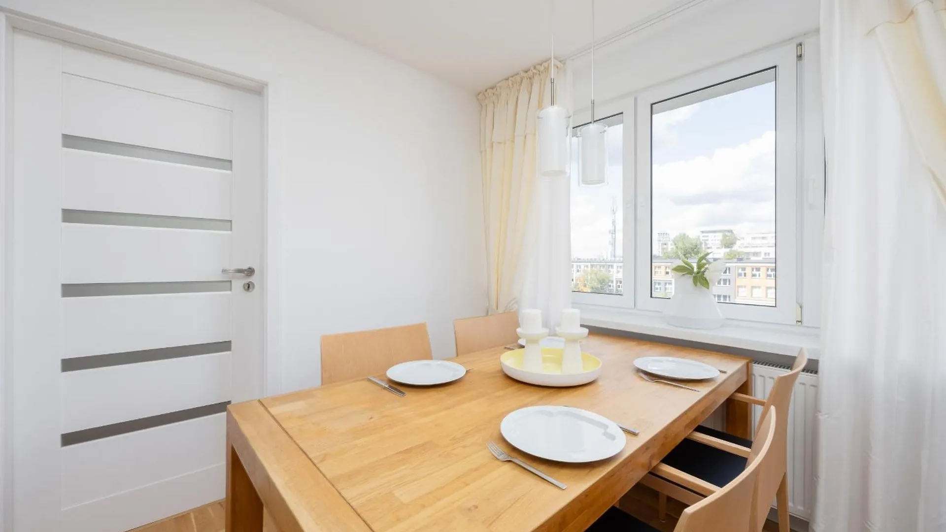 Bright Two-Bedroom Apartment By Rent Like Home Warsaw