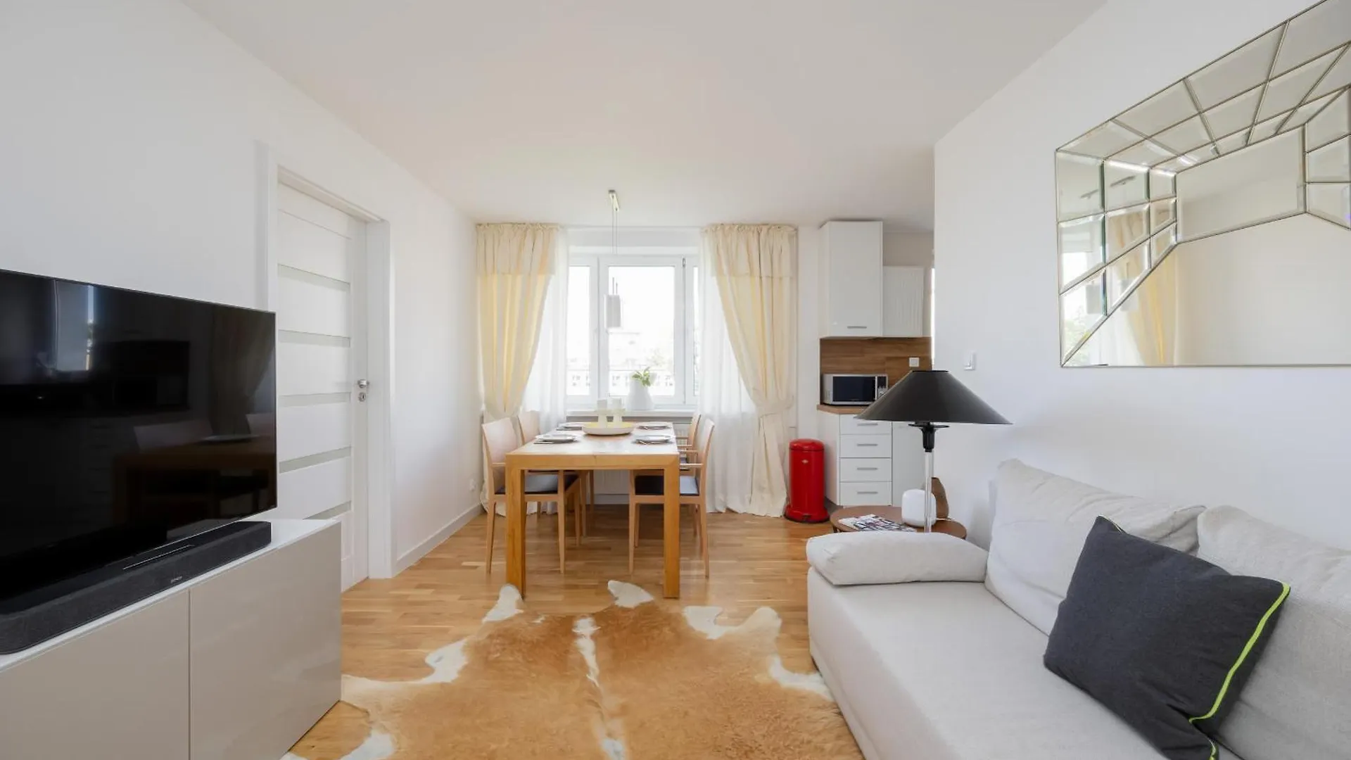 Bright Two-Bedroom Apartment By Rent Like Home Warsaw